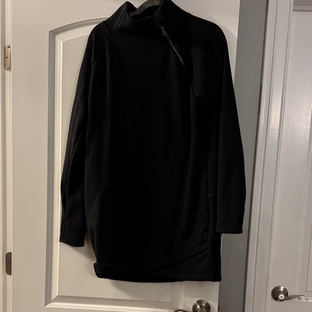 Athleta Black Textured Top